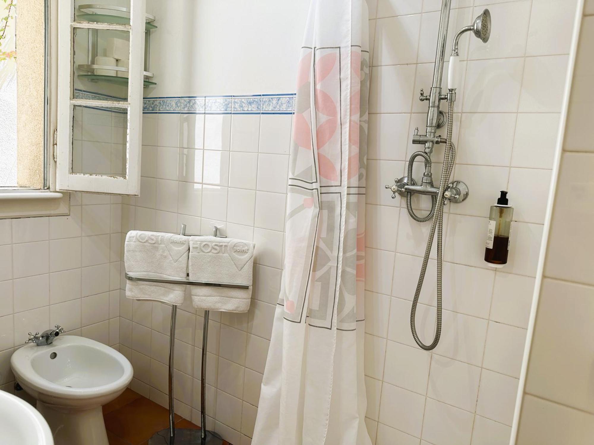 Estrela Charming Rooms By Host-Point Lisbon Bilik gambar