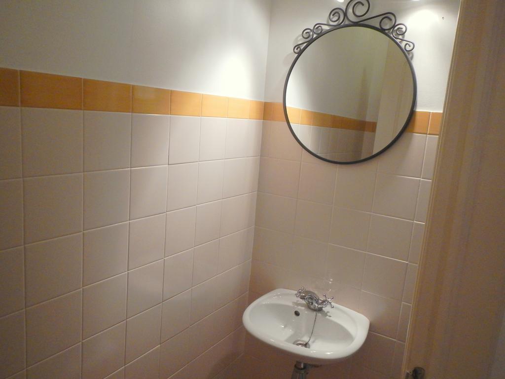 Estrela Charming Rooms By Host-Point Lisbon Bilik gambar